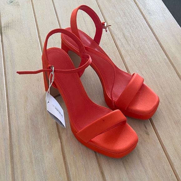 stradivarius Shoes - Stradivarius Platform Heels | NWT